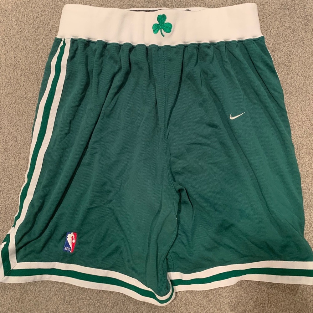 Nike Authentic Boston Celtics Game Shorts
